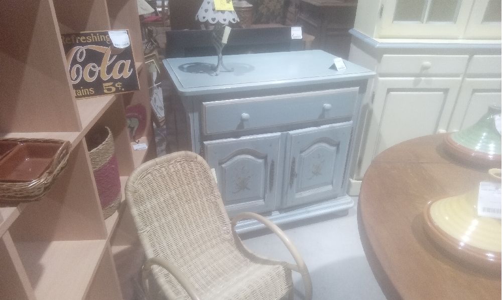 MEUBLE 2 PORTES+1ABATTANT STYLE PROVENCAL