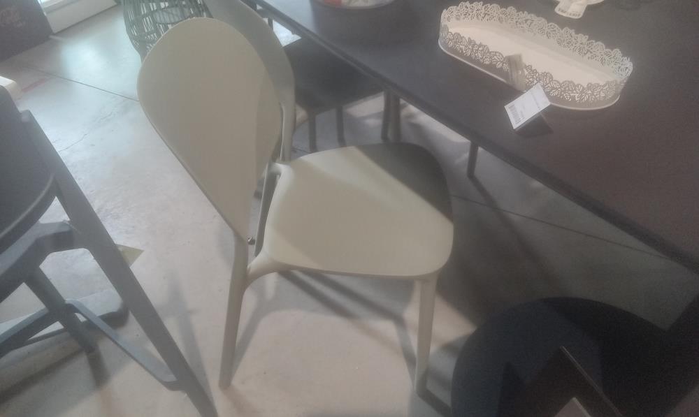 LOT DE 4 CHAISES SCAB VERTE