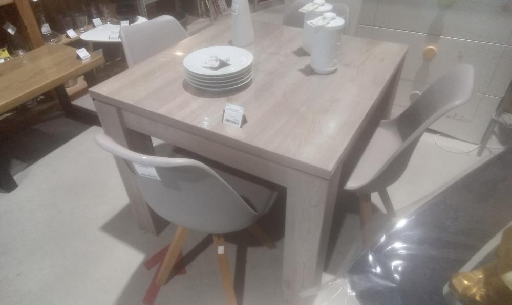 TABLE MELAMINEE CARREE+2ALLONGES DE 45 CM