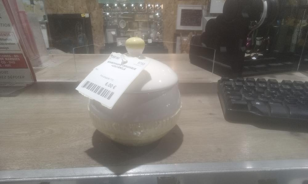 BONBONNIERE CERAMIQUE +COUVERCLE