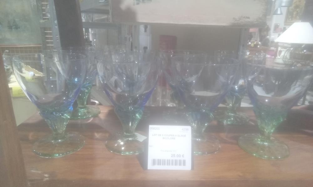 LOT DE 8 COUPES A GLACE BICOLORE