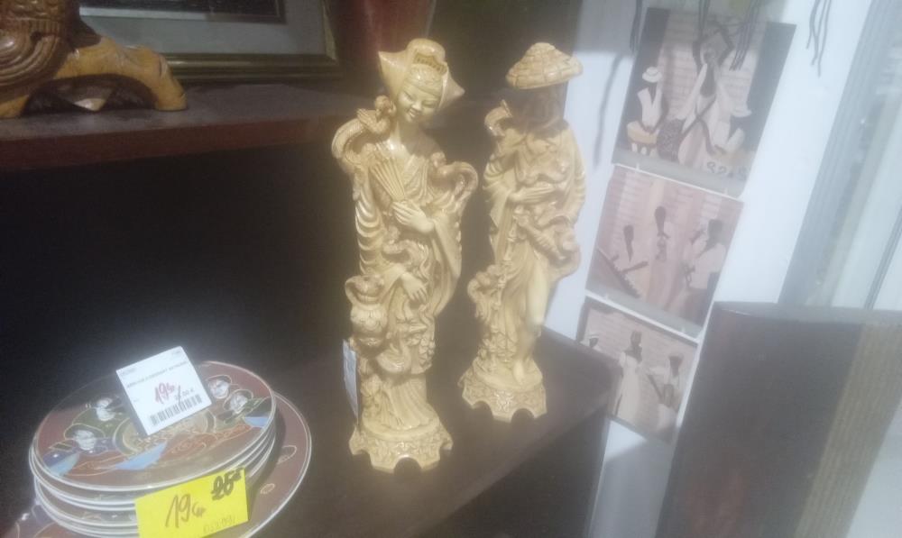 PAIRE DE SUJET EN RESINE ASIATIQUE