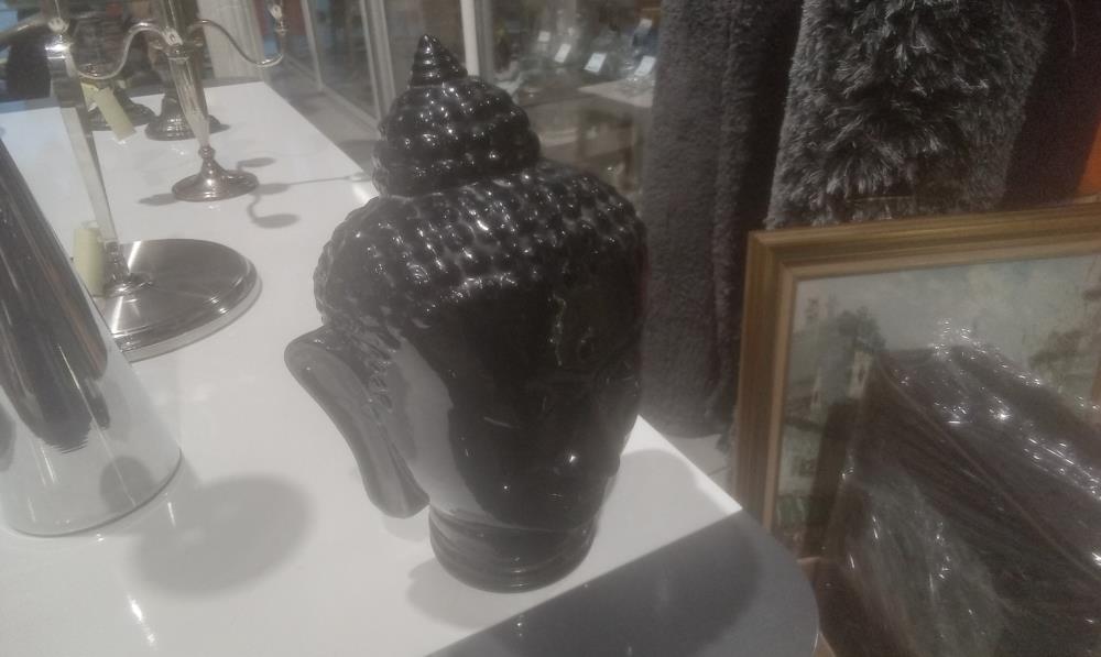 TETE DE BOUDDHA EN VERRE