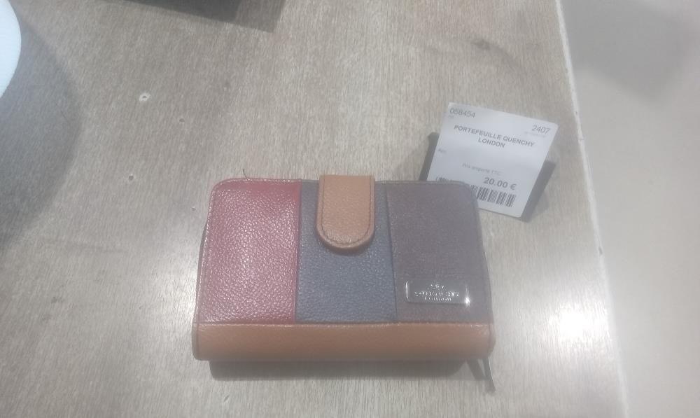 PORTEFEUILLE QUENCHY LONDON
