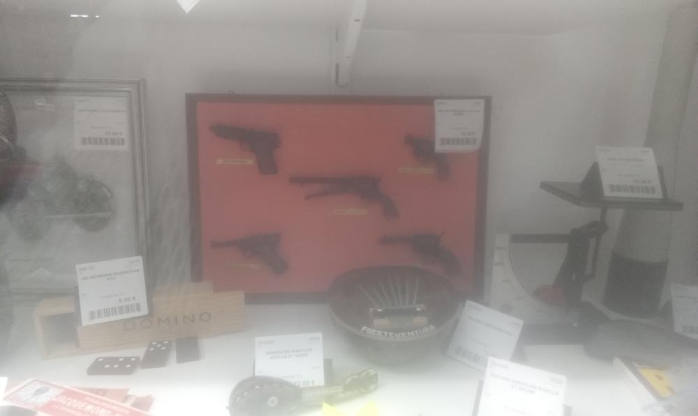 TABLEAU REPRODUCTION LES ARMES