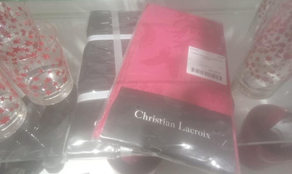 CHEMIN DE TABLE CHRISTIAN  LACROIX