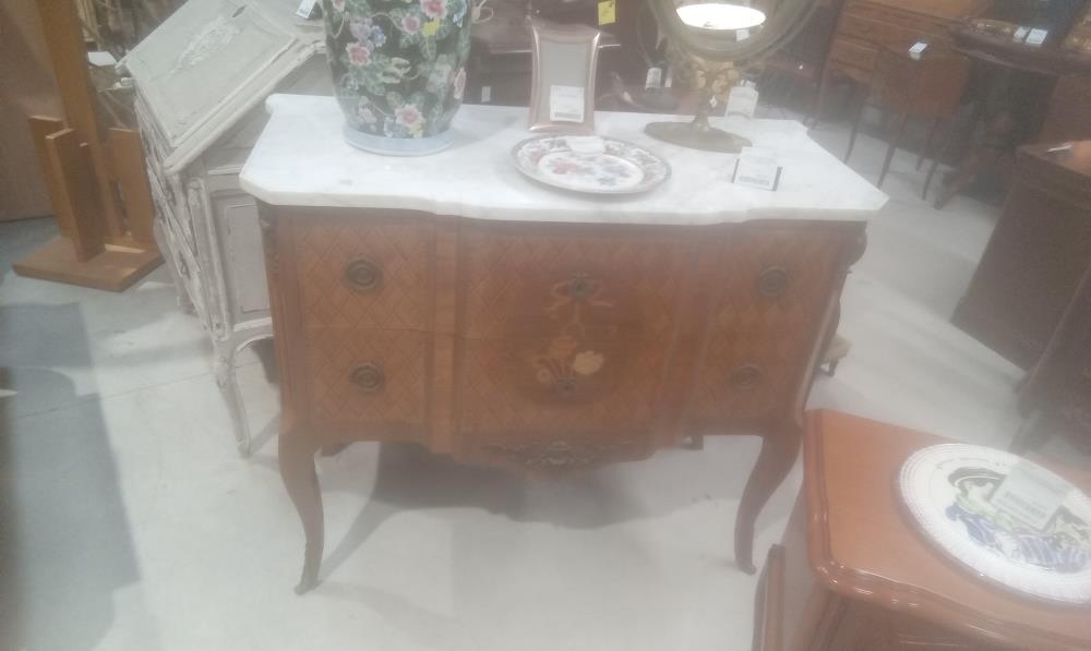 COMMODE MARQUETEE EN L'ETAT 2 TIROIRS STYLE LOUIS XVI +MARBRE BLANC