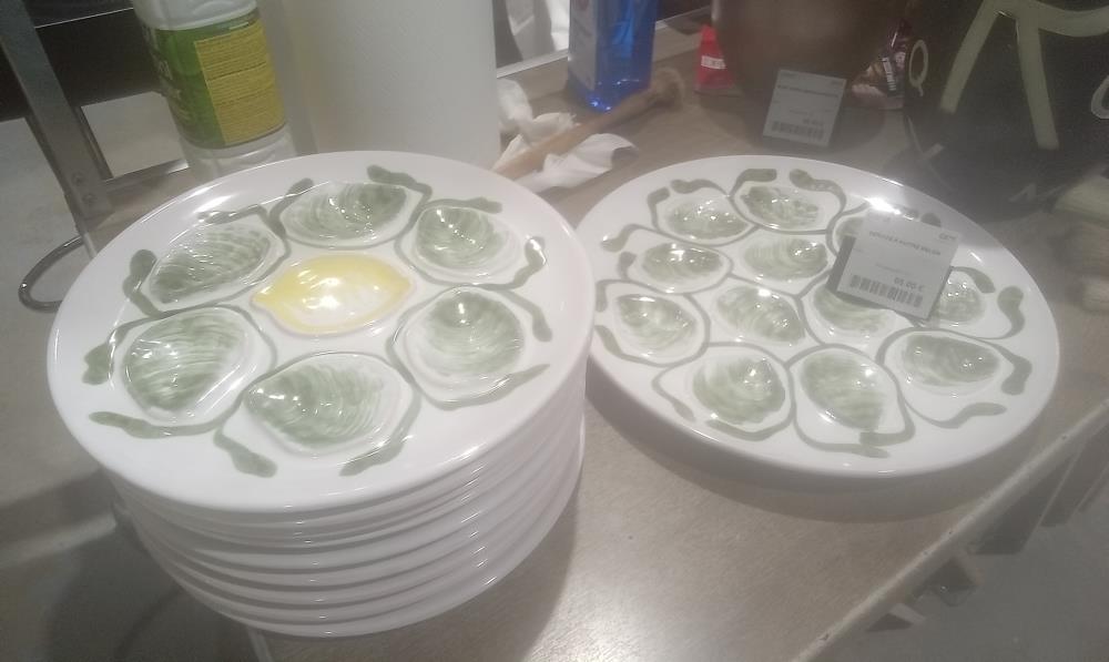 SERVICE A HUITRE BELON