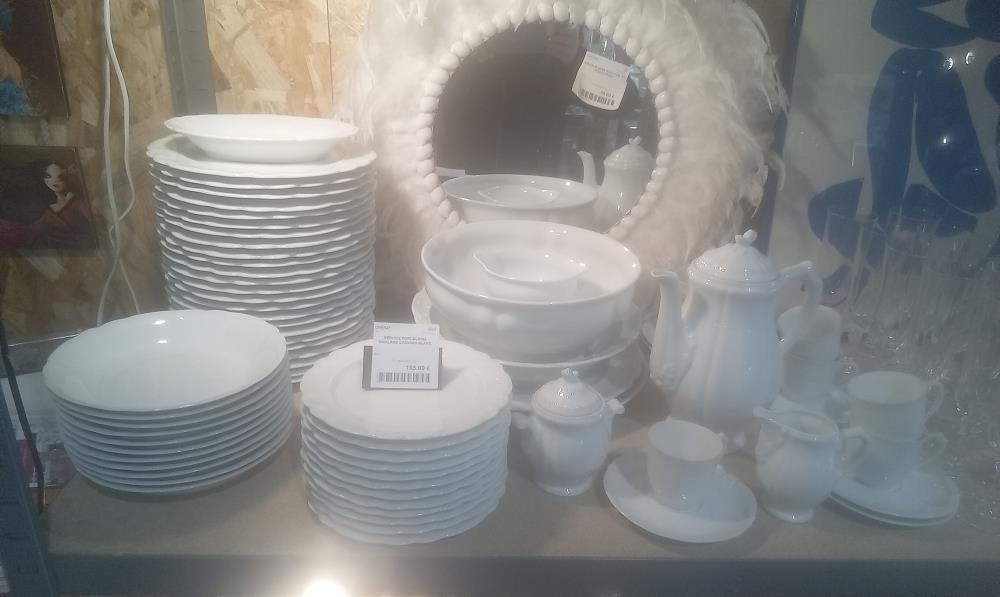 SERVICE PORCELAINE  HAVILAND LIMOGES BLANC