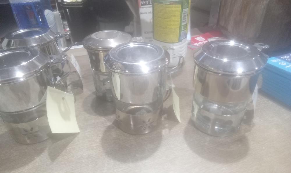 INFUSEUR VERRE A THE VERRE ET METAL