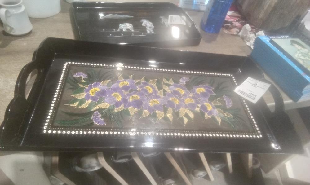 PLATEAU LAQUE NOIR DECOR FLORAL