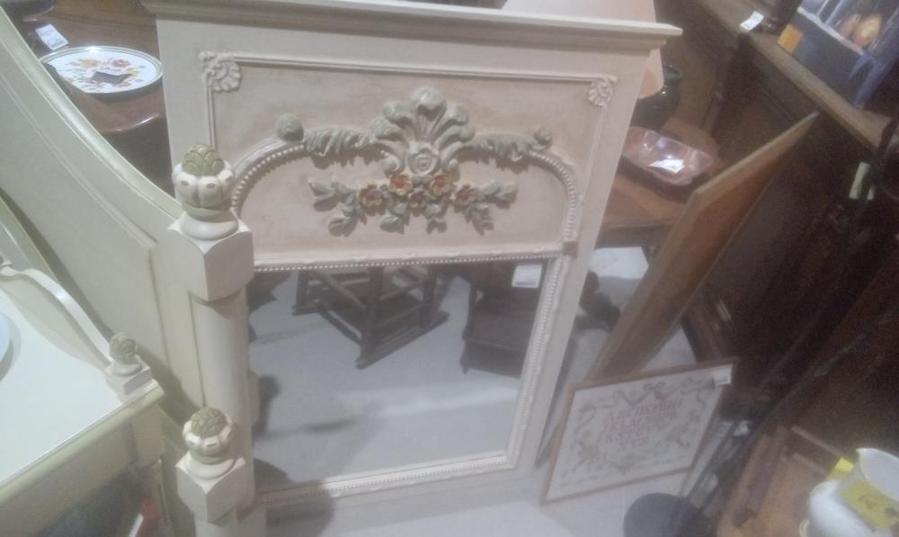 TRUMEAU PEINT STYLE LOUIS XVI