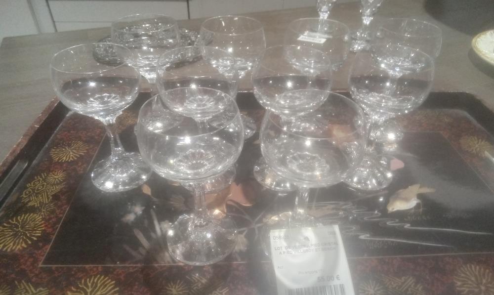 LOT  DE VERRE A PIED CRISTAL A PIED VILLEROY ET BOSCH