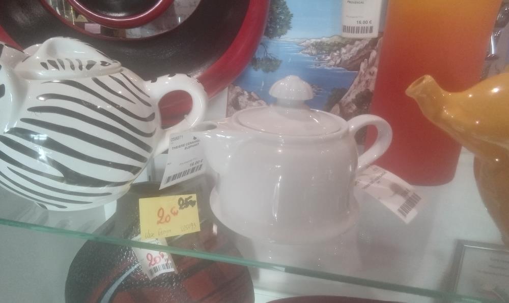 THEIERE CERAMIQUE BLANCHE PM