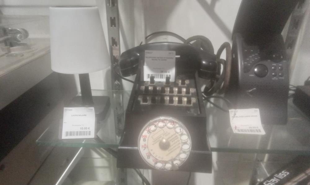 TELEPHONE ANCIEN STANDARD BAKELITE NOIRE