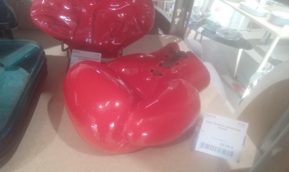 GANT DE BOXE CERAMIQUE ROUGE