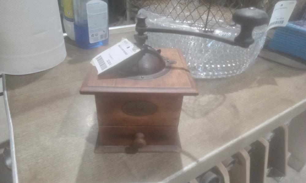 MOULIN A CAFE PEUGEOT