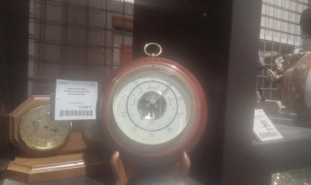 BAROMETRE PM A SUSPENDRE