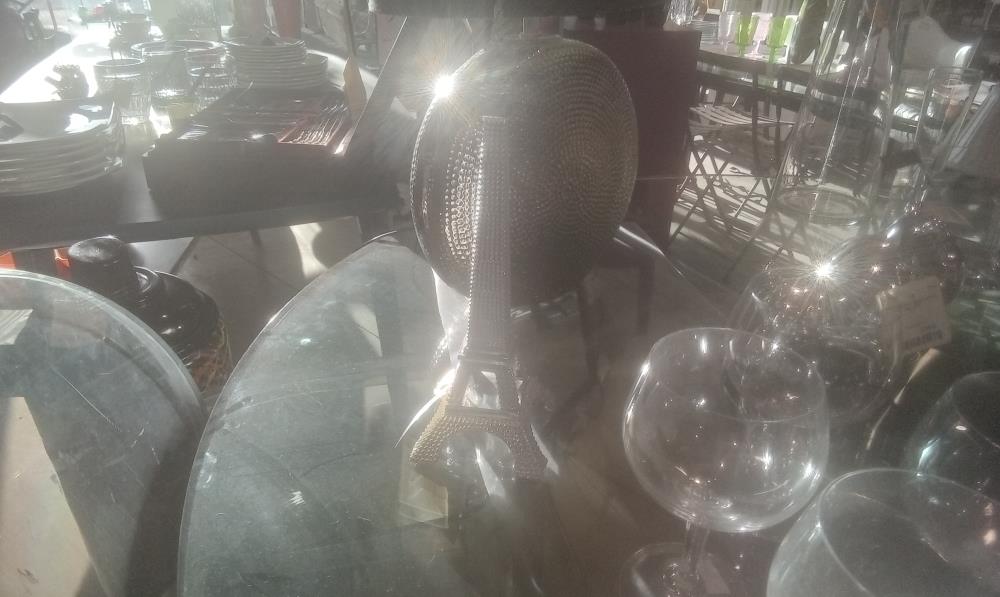 TOUR EIFFEL RESINE ARGENTEE