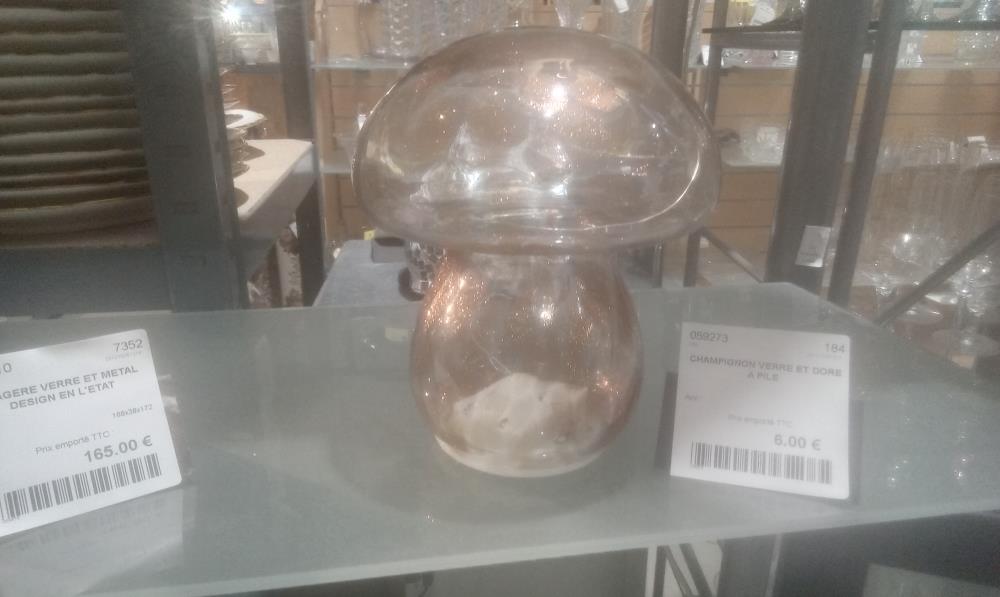 CHAMPIGNON VERRE ET DORE A PILE