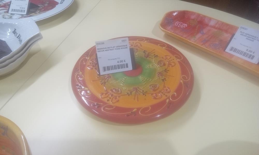 DESSOUS DE PLAT CERAMIQUE DECOR ABSTRAIT FOND ROUGE