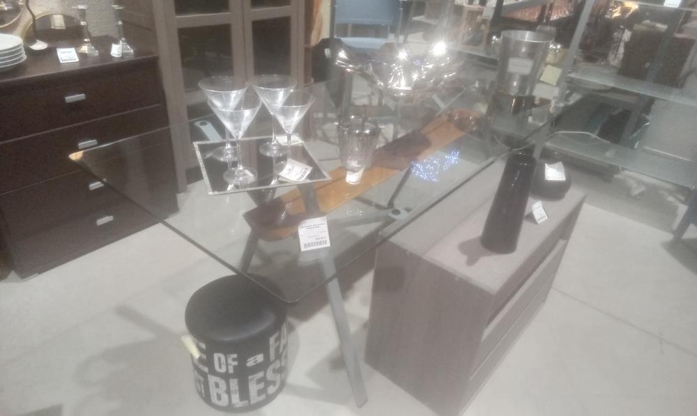 TABLE DESIGN AVEC PLATEAU VERRE ET BOIS