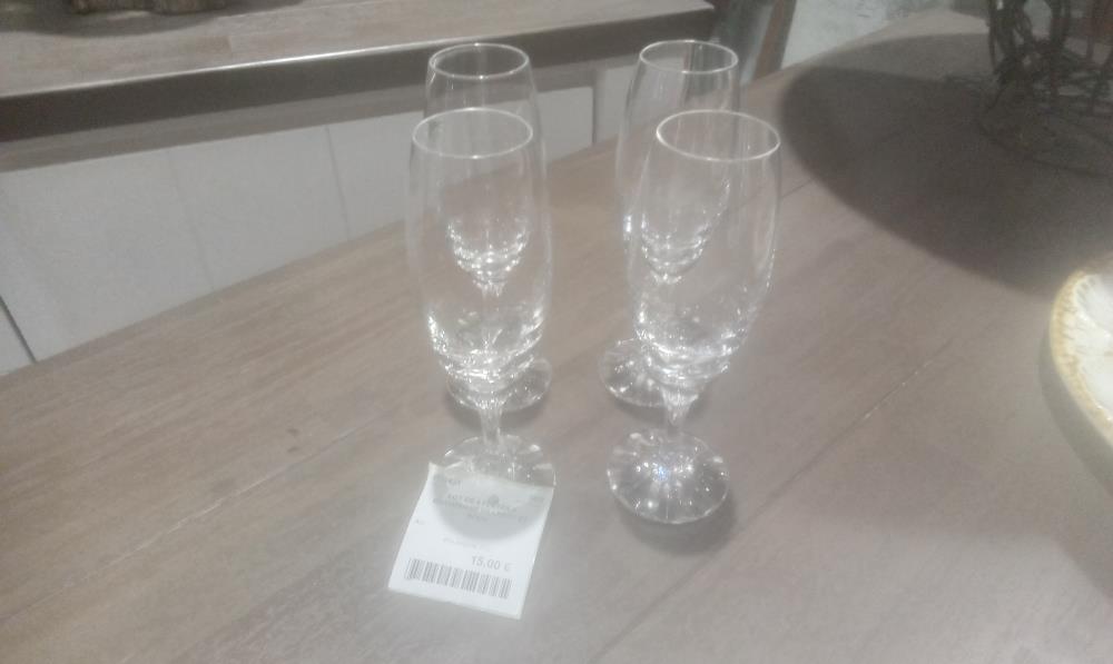 LOT DE 4 FLUTES A CHAMPAGNE VILLEROY ET BOCH