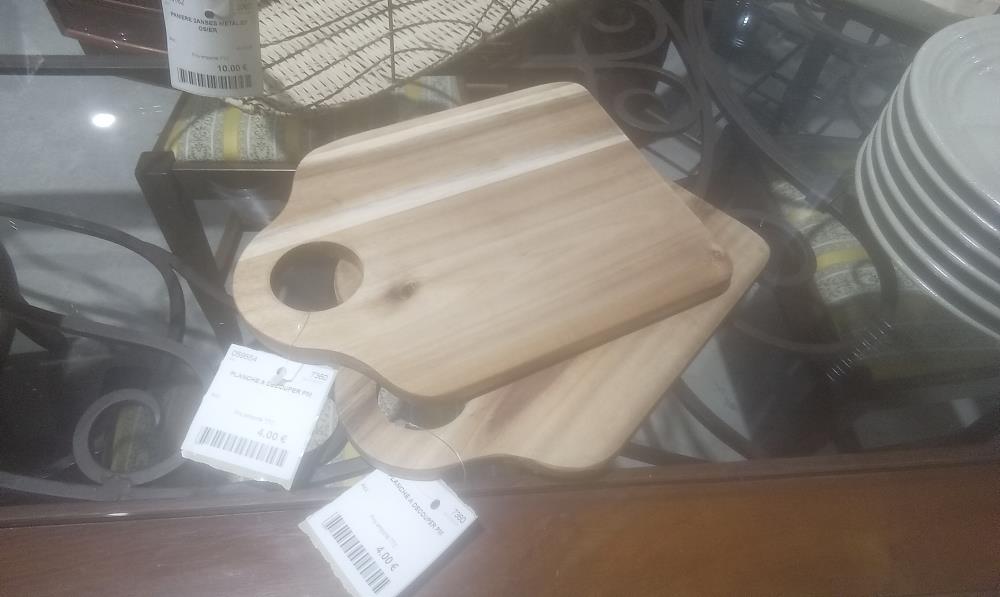 PLANCHE A DECOUPER PM