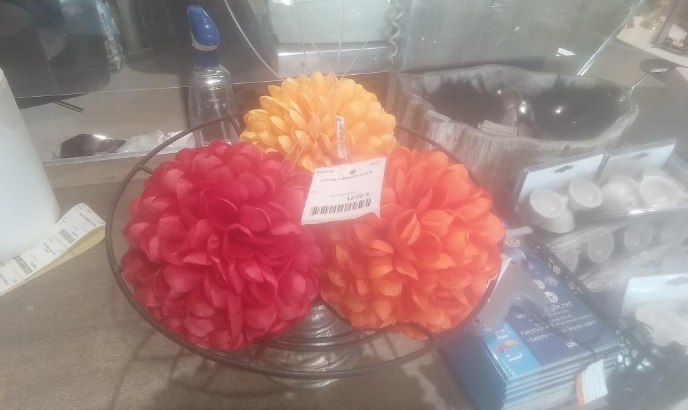 LOT DE 3 BOULES FLEUR