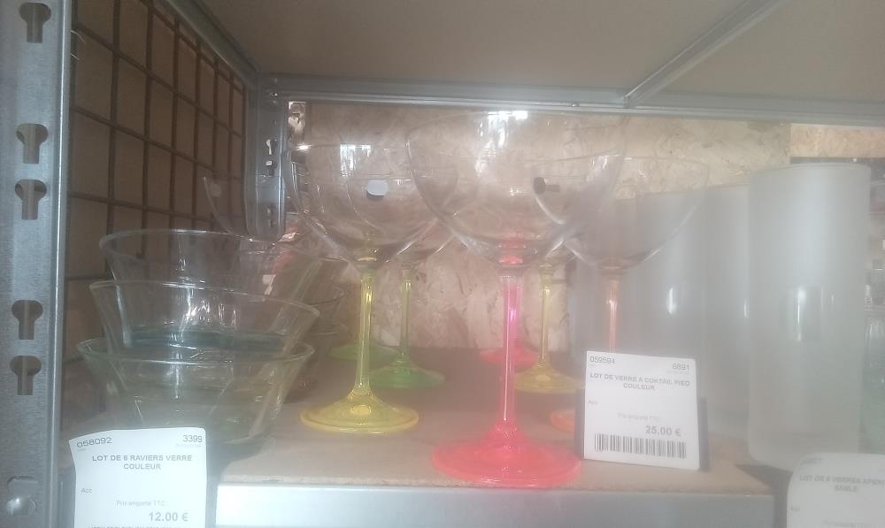 LOT DE VERRE A COKTAIL PIED COULEUR