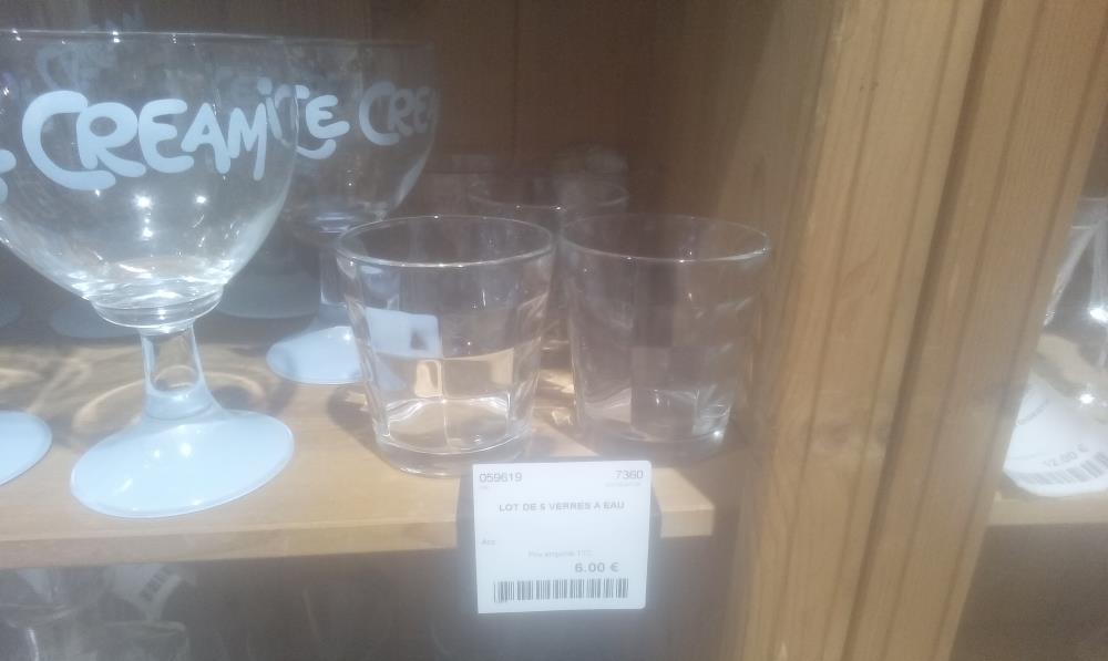 LOT DE 5 VERRES A EAU