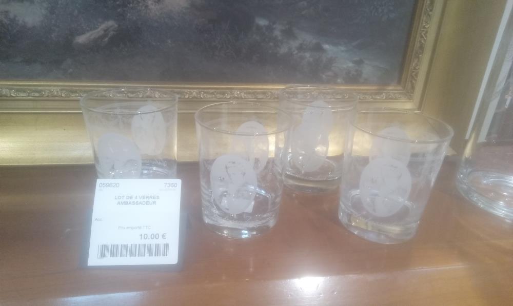 LOT DE 4 VERRES AMBASSADEUR