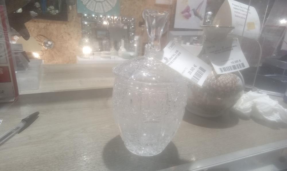 BONBONNIERE CRISTAL DE BOHEME PM EN 2 PARTIES