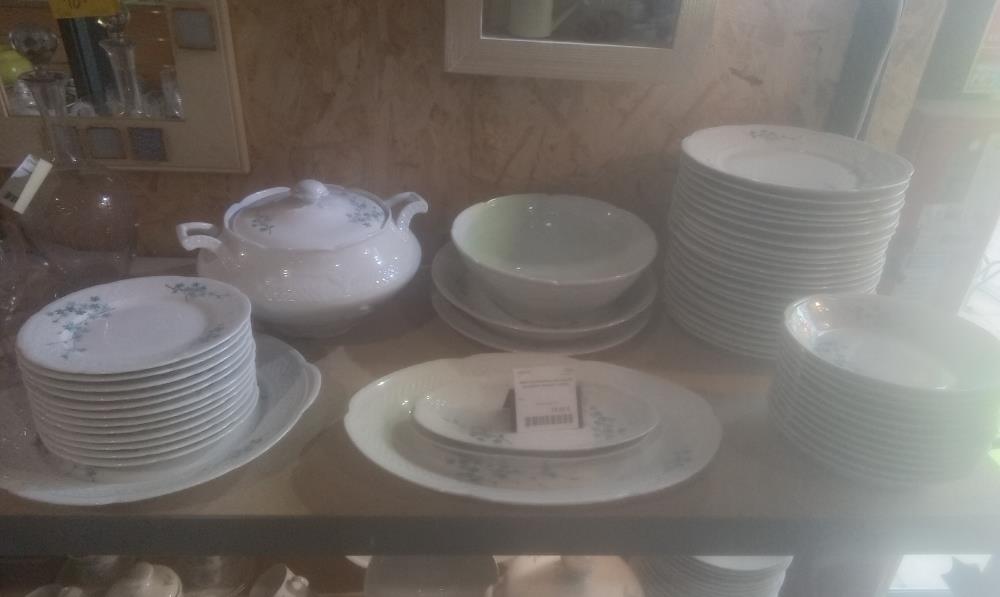 SERVICE PORCELAINE HAUTE DU BERRY DECOR FLORAL