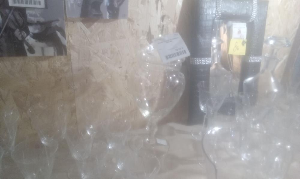 BONBONNIERE EN VERRE 2 PARTIES