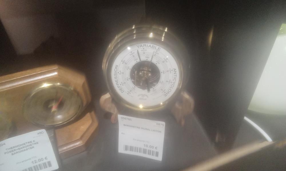 BAROMETRE MURAL LAITON