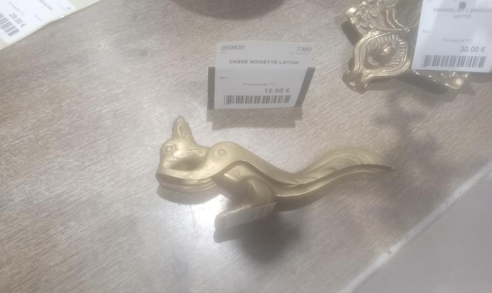 CASSE NOISETTE LAITON