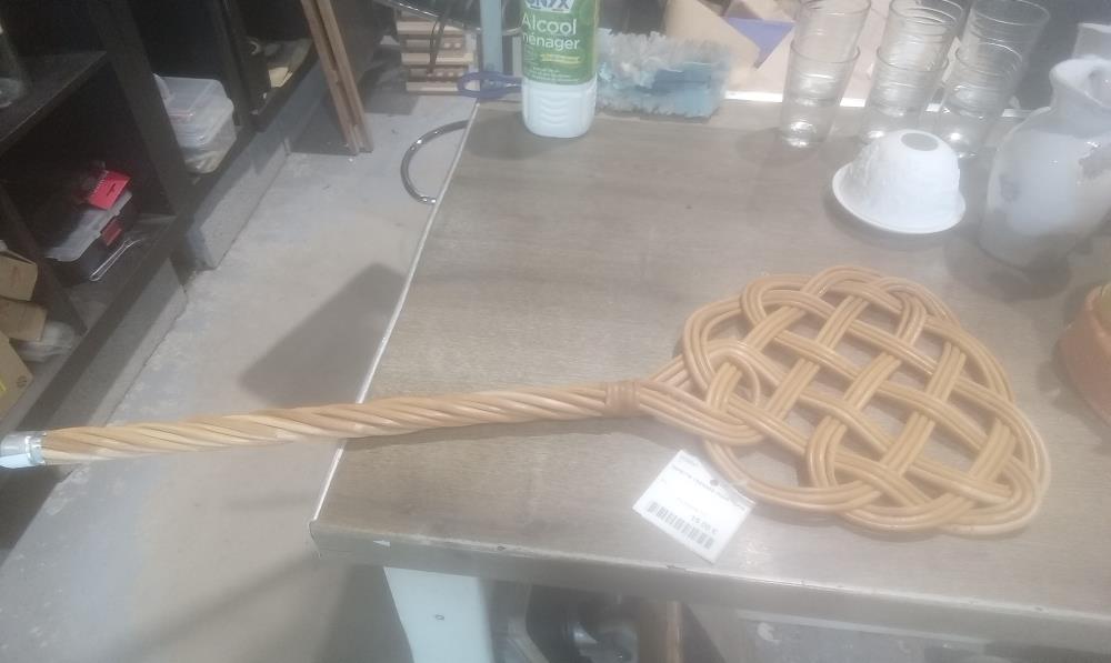 TAPETTE TRESSEE POUR TAPIS