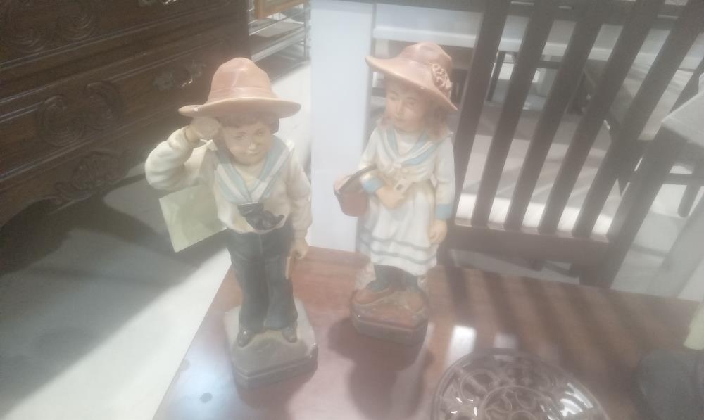 PAIRE DE SUJET COUNTRY CORNER CERAMIQUE EN L'ETAT