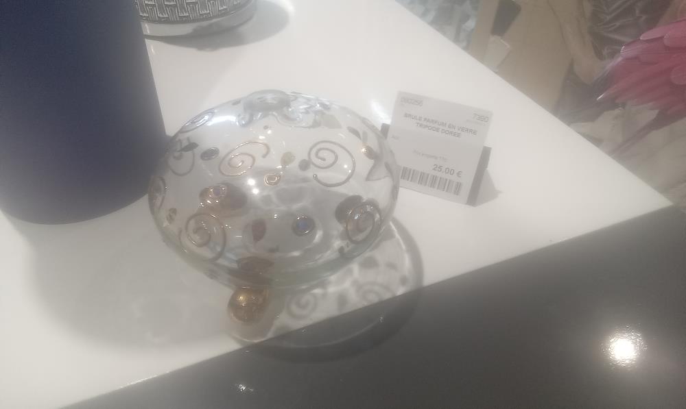 BRULE PARFUM EN VERRE TRIPODE DOREE