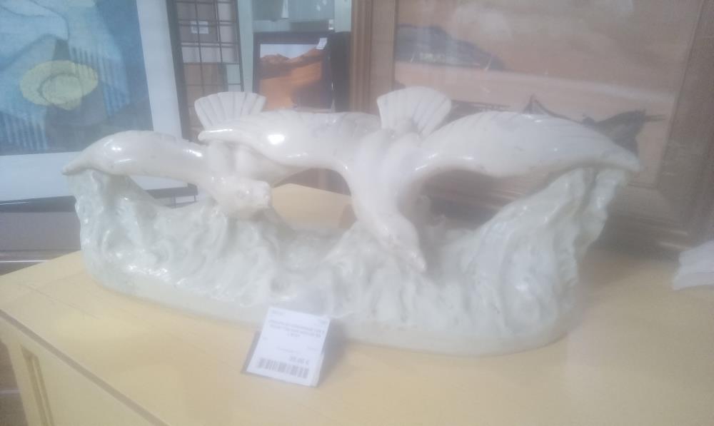 GROUPE EN CERAMIQUE LES 2 MOUETTES SUR SOCLES EN L'ETAT