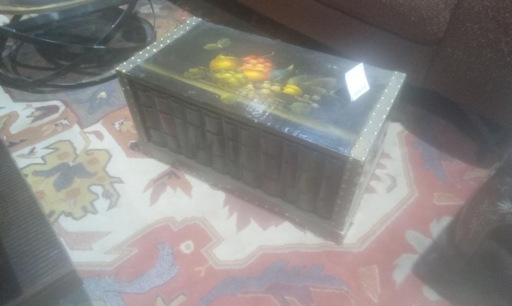 COFFRE PEINT DECOR FLORAL 2ANSES METAL