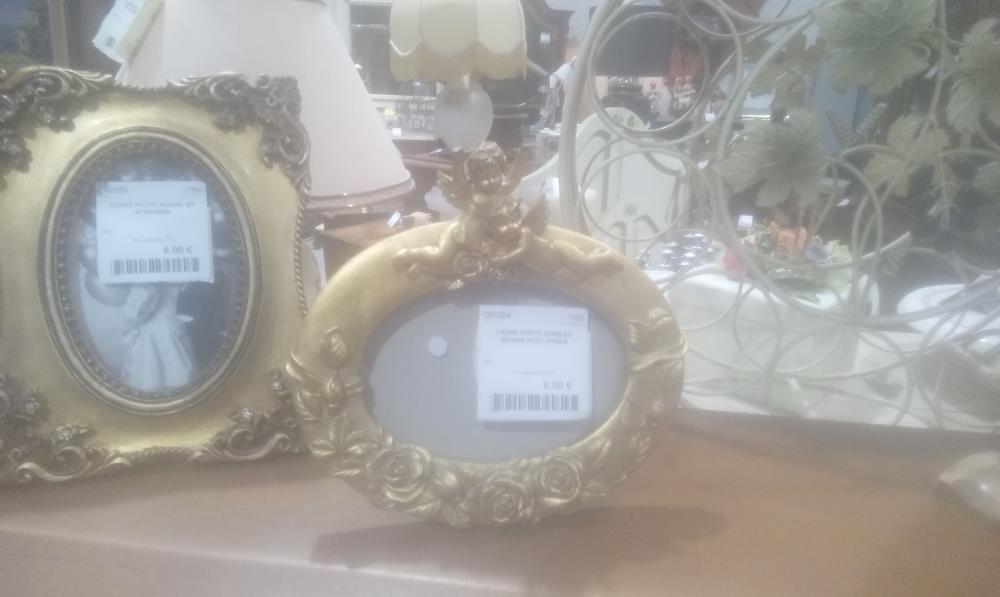 CADRE PHOTO DORE EN RESINE AVEC ANGES