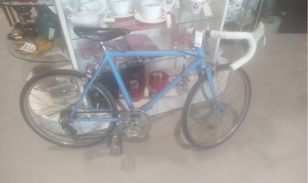 VELO DE ROUTE VINTAGE 20 POUCES