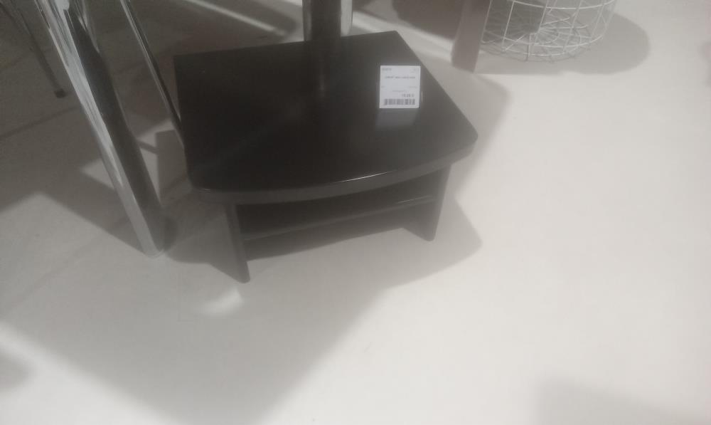 CHEVET BAS LAQUE NOIR 