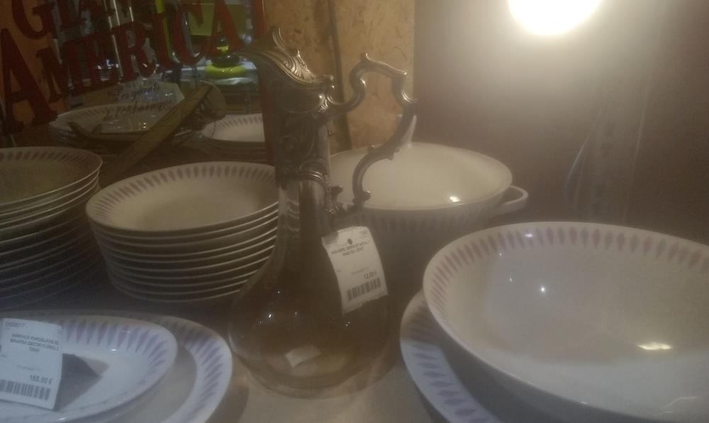 AIGUIERE VERRE ET METAL 1 ANSE EN L'ETAT