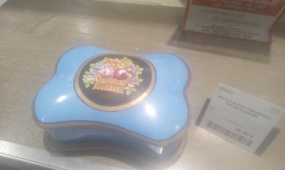 BOITE A BIJOUX CERAMIQUE DECOR BOUQUET