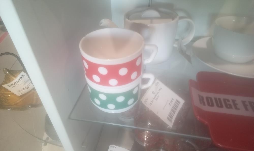 LOT DE TASSES ARCOPAL POLKA