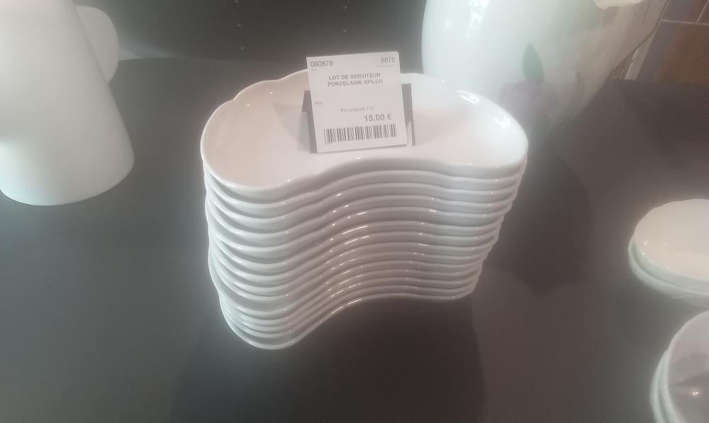 LOT DE SERVITEUR PORCELAINE APILCO