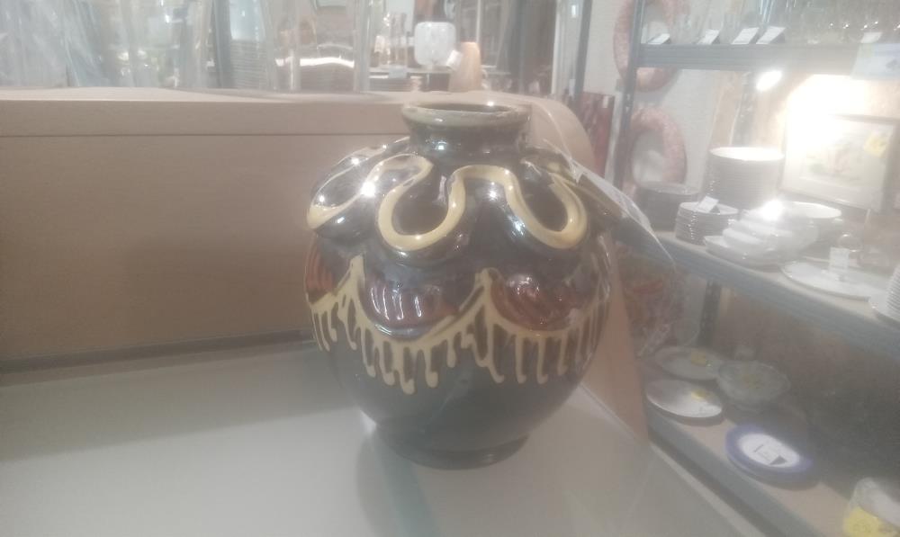 VASE CERAMIQUE AJOURE VERNISSE